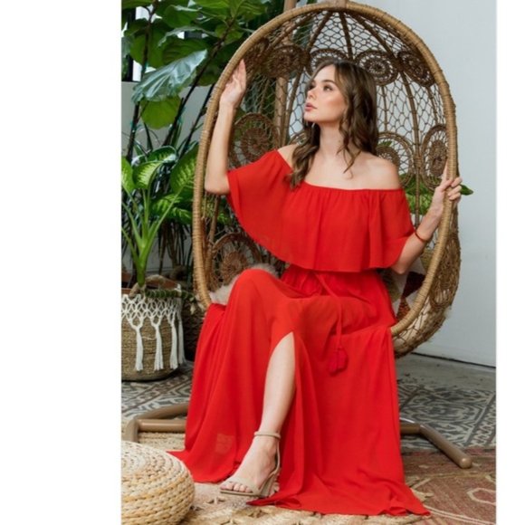 Sweet Lovely Ruffled Off The Shoulder Poppy Maxi Dress - Picture 2 of 8